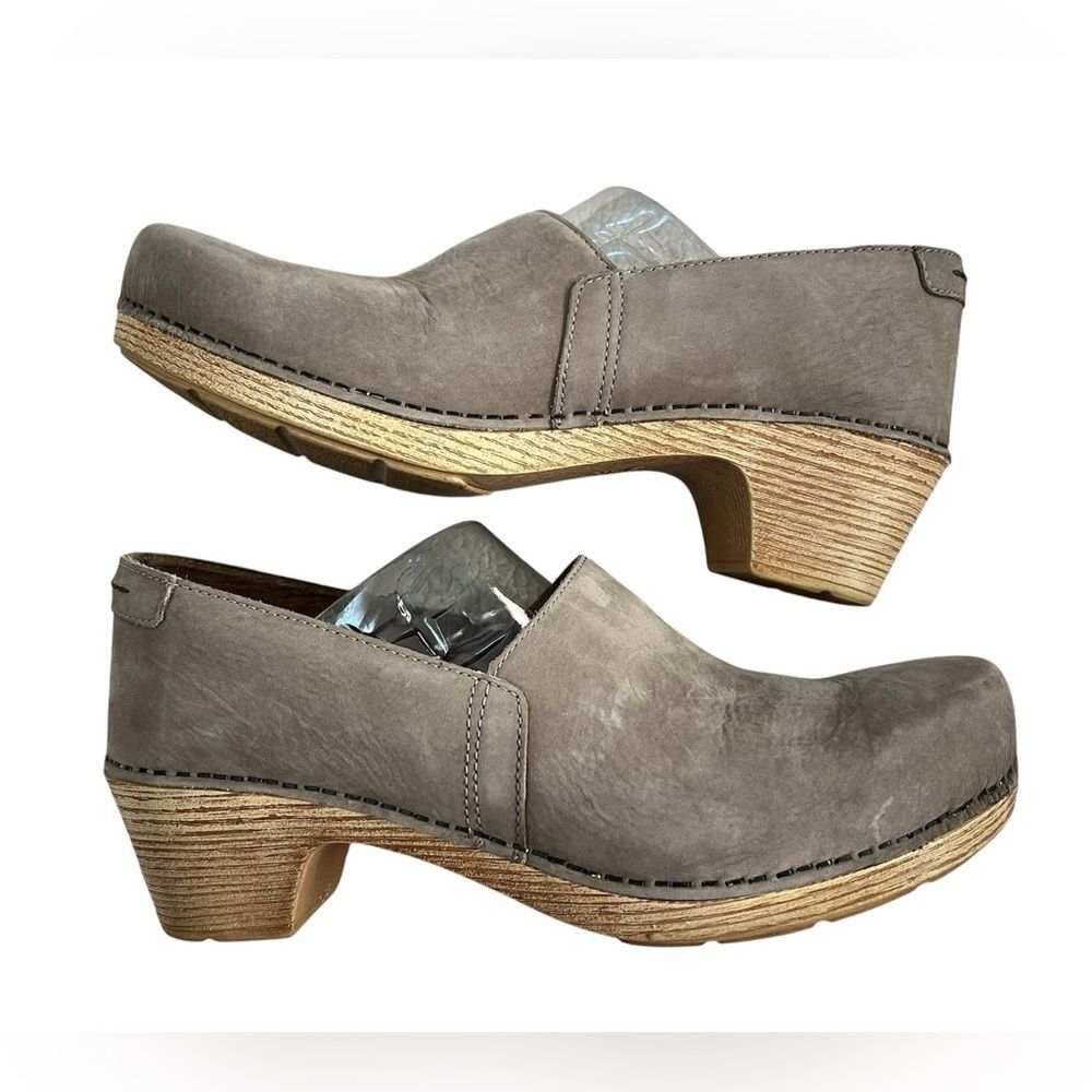 NEW Dankso Mavis Nuback Leather Clogs Shoes Womens 11.5